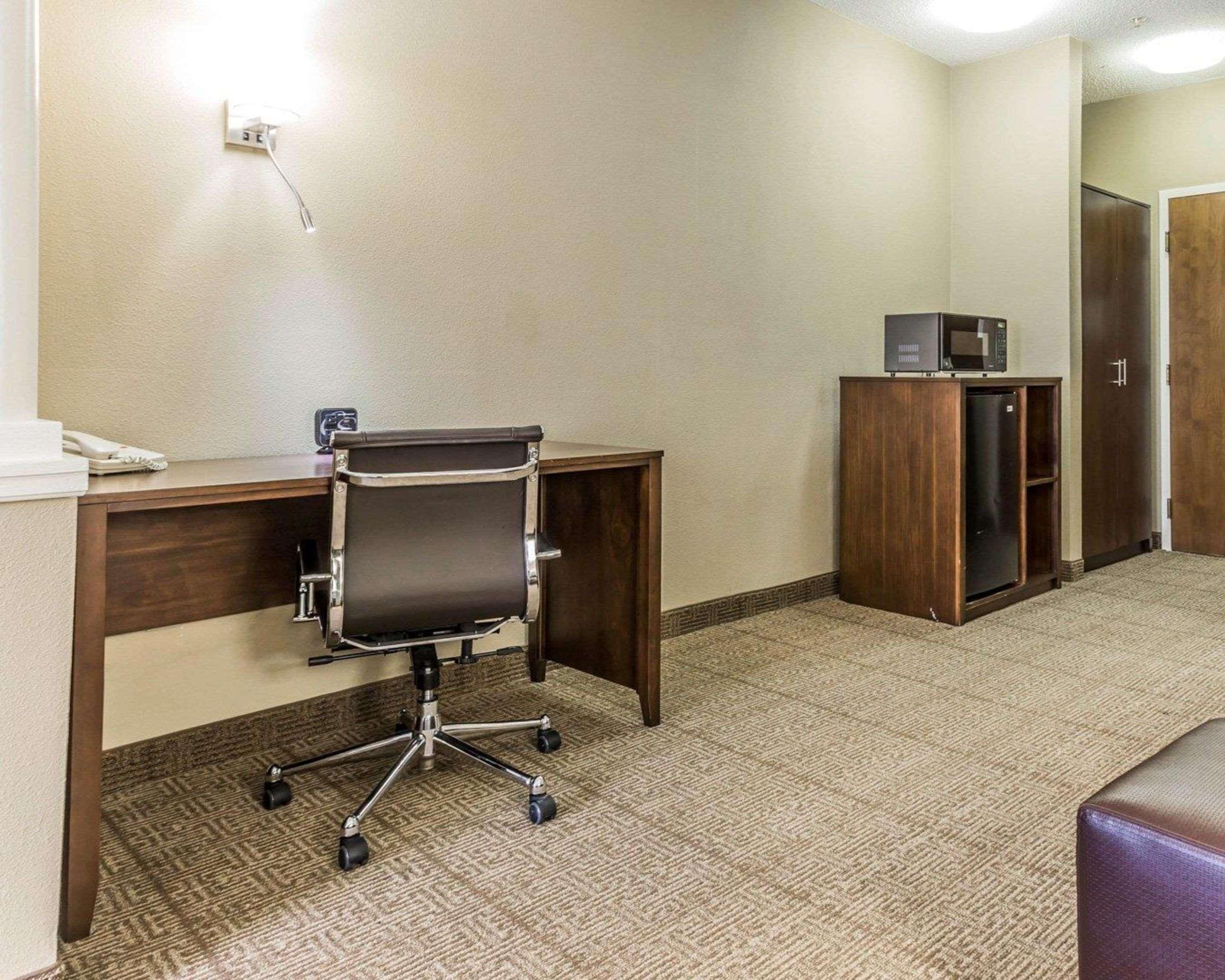 Comfort Suites At Isle Of Palms Connector Mount Pleasant Esterno foto