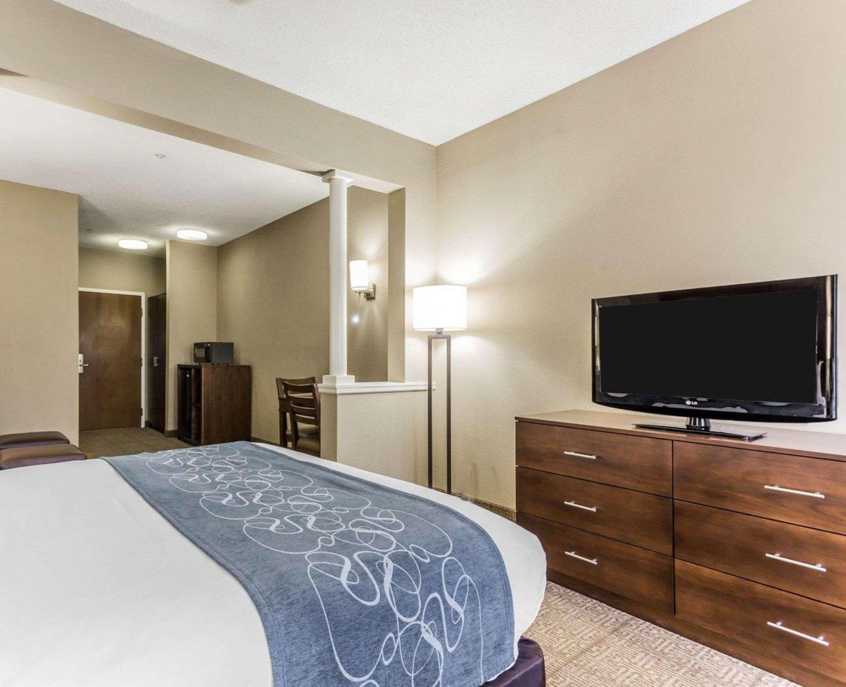 Comfort Suites At Isle Of Palms Connector Mount Pleasant Esterno foto