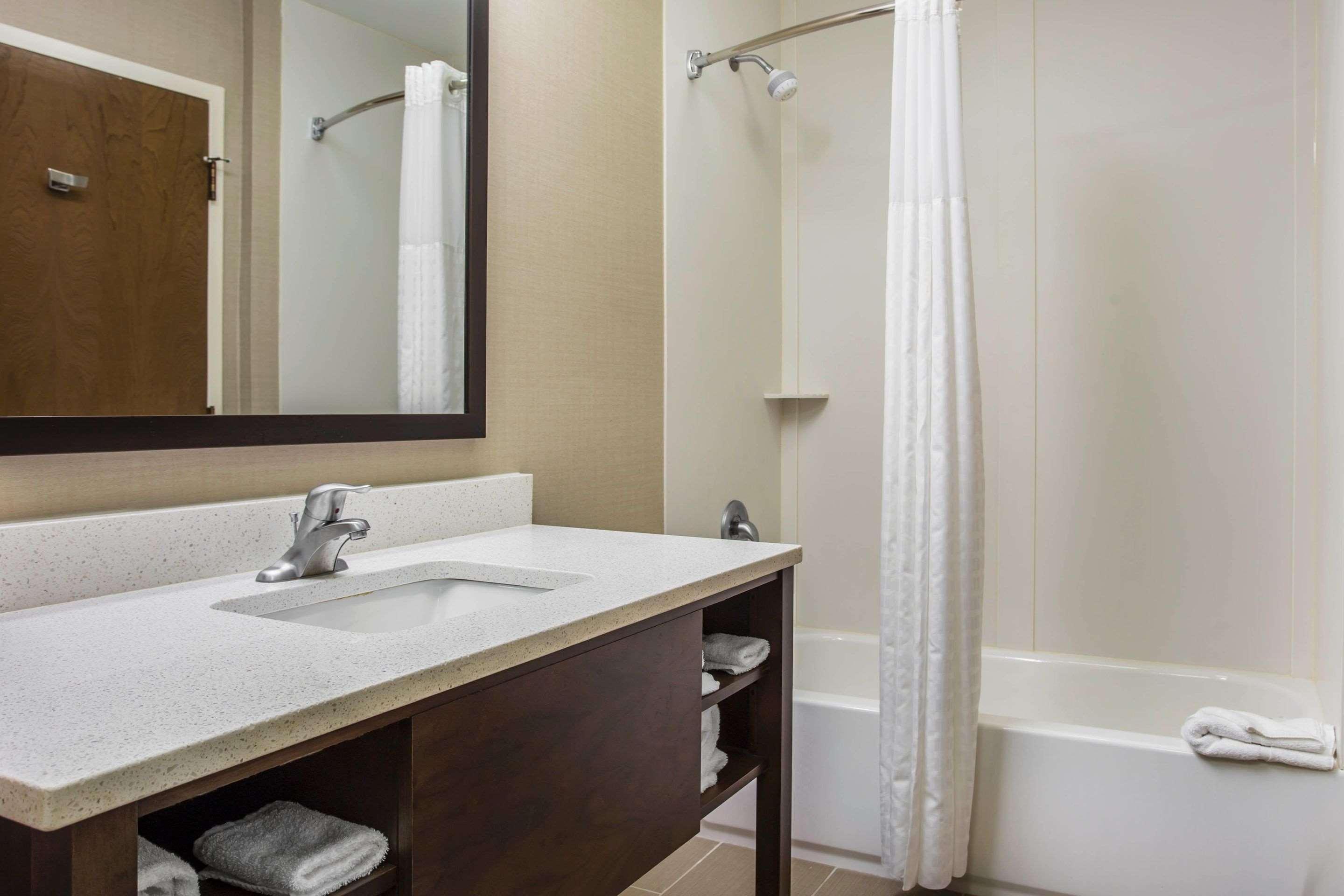Comfort Suites At Isle Of Palms Connector Mount Pleasant Esterno foto