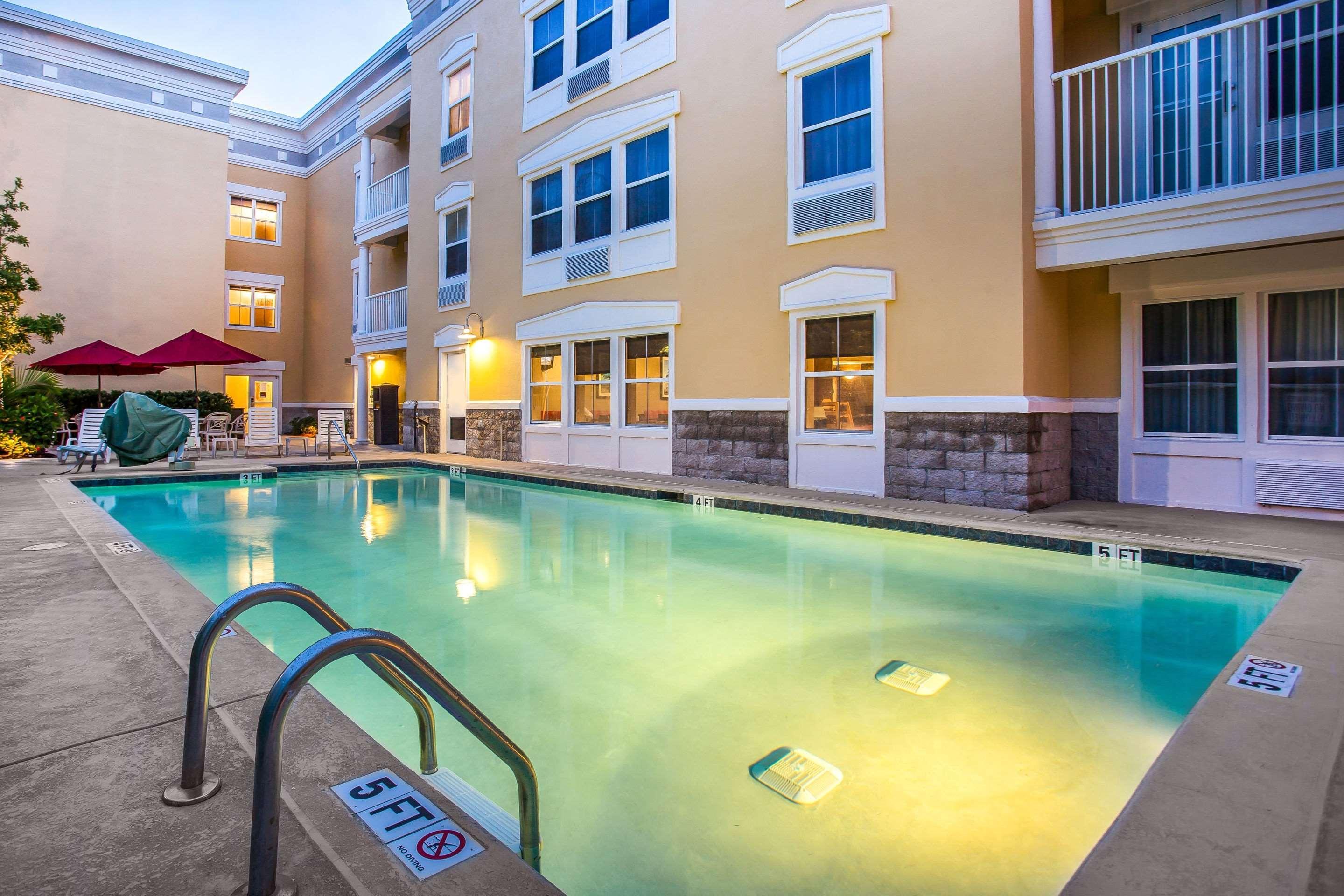 Comfort Suites At Isle Of Palms Connector Mount Pleasant Esterno foto