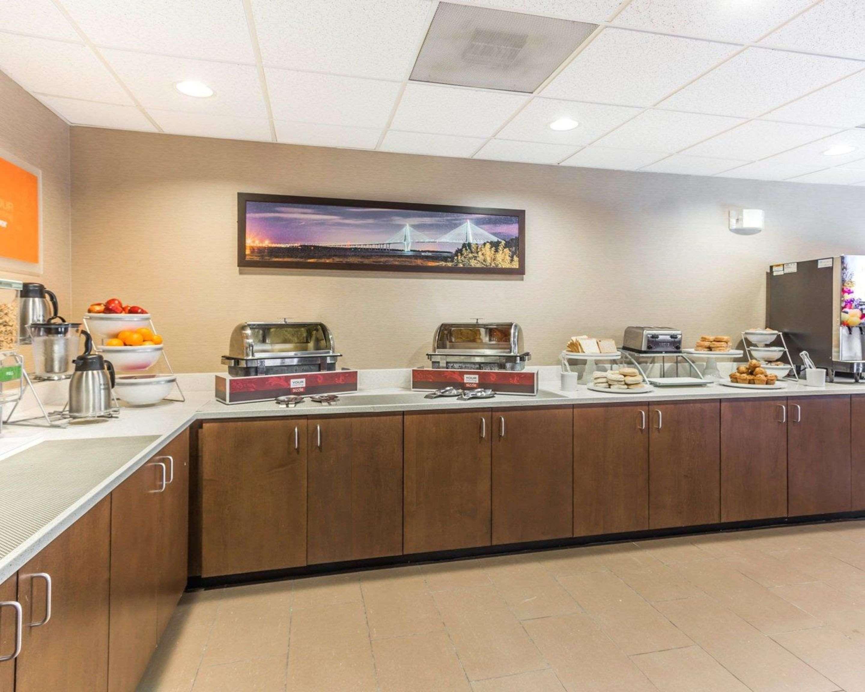 Comfort Suites At Isle Of Palms Connector Mount Pleasant Esterno foto