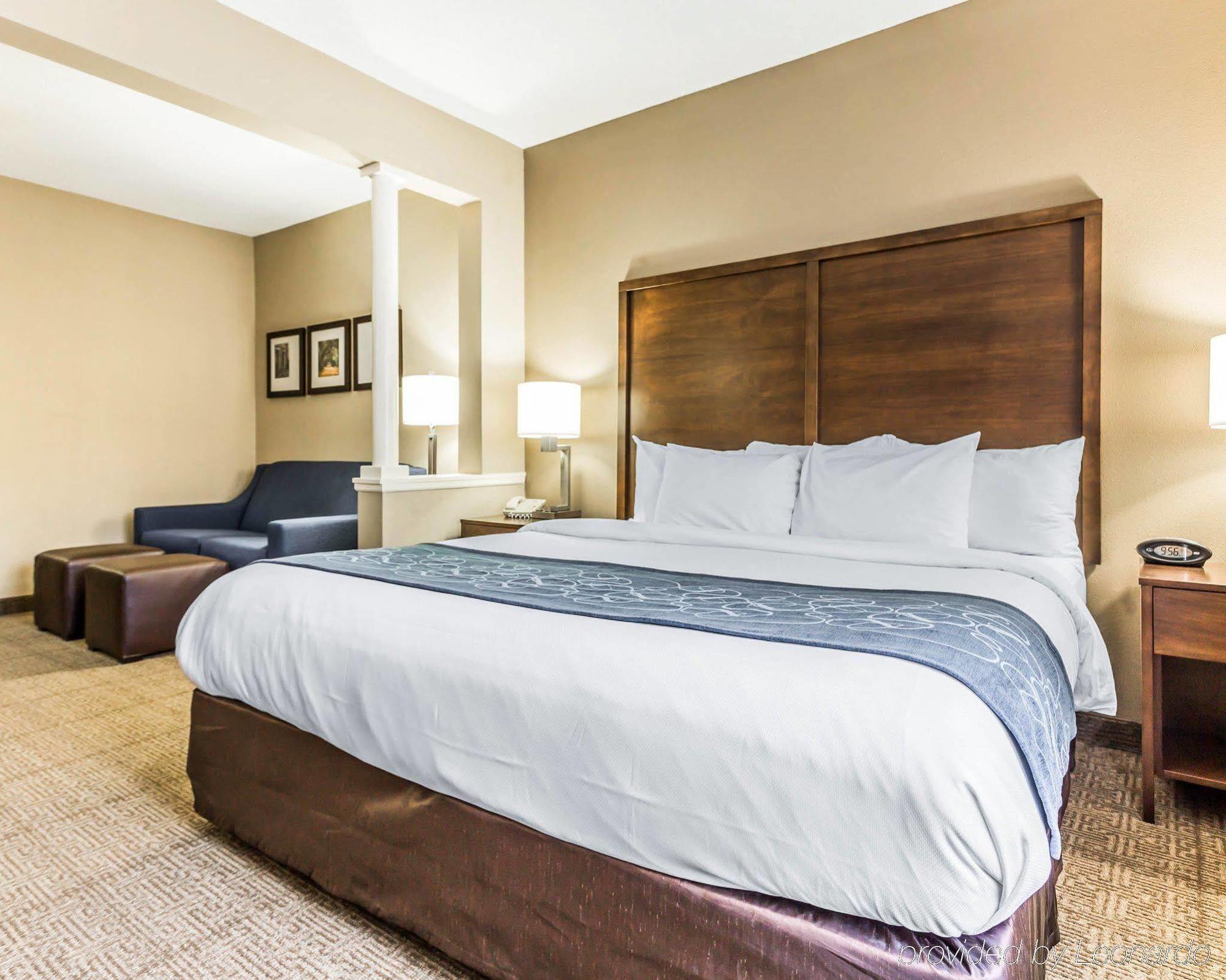 Comfort Suites At Isle Of Palms Connector Mount Pleasant Esterno foto