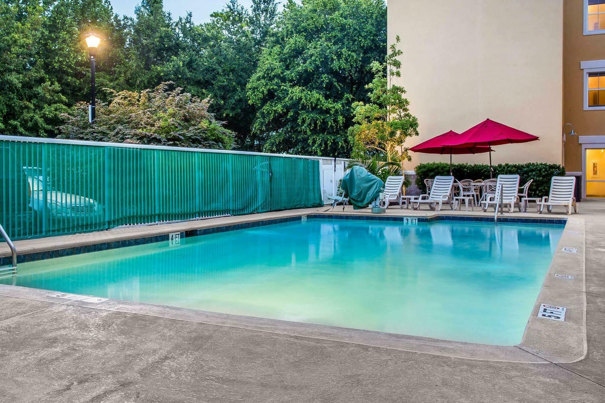 Comfort Suites At Isle Of Palms Connector Mount Pleasant Esterno foto